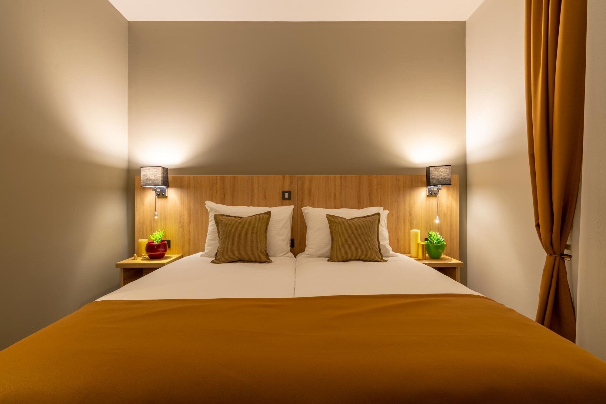 Hotel Resurs Подгорица Экстерьер фото