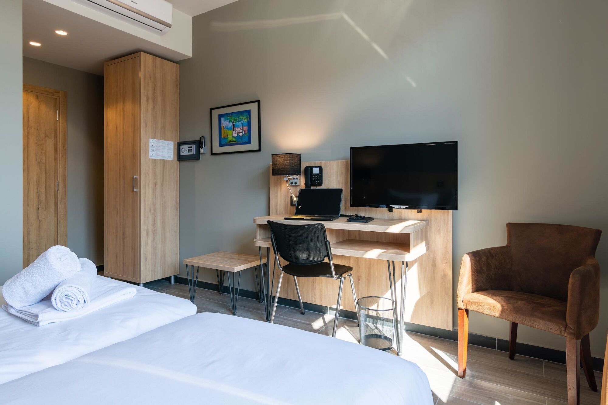 Hotel Resurs Подгорица Экстерьер фото